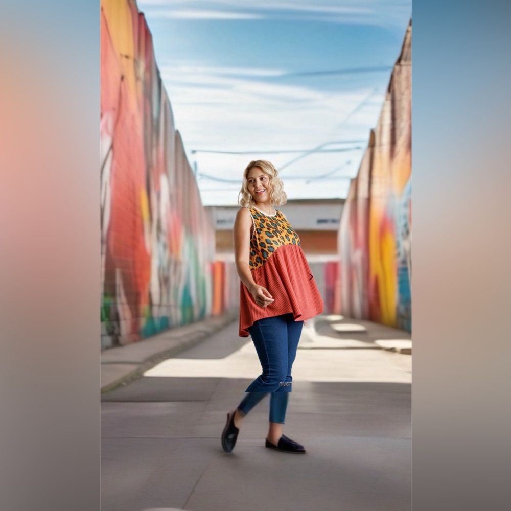 Umgee Coral and Leopard Print Sleeveless Top